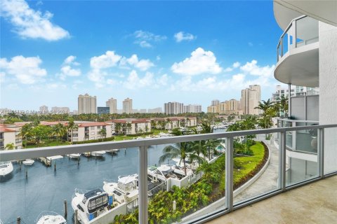 Condo in Aventura, Florida, 3 bedrooms  № 1228073 - photo 1