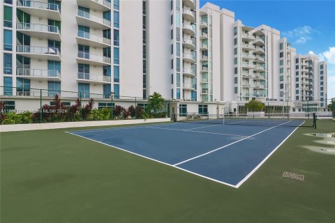 Condo in Aventura, Florida, 3 bedrooms  № 1228073 - photo 16