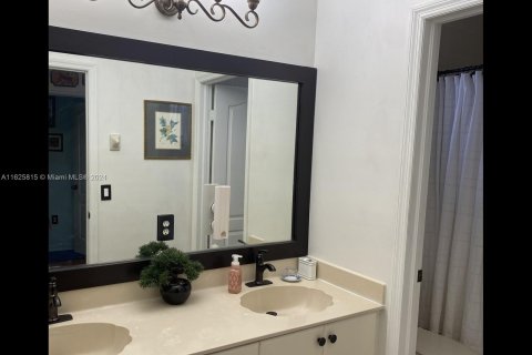 Casa en venta en Miramar, Florida, 4 dormitorios, 230.49 m2 № 1282390 - foto 19