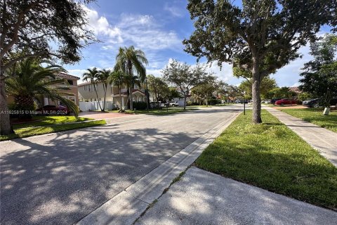 Casa en venta en Miramar, Florida, 4 dormitorios, 230.49 m2 № 1282390 - foto 17