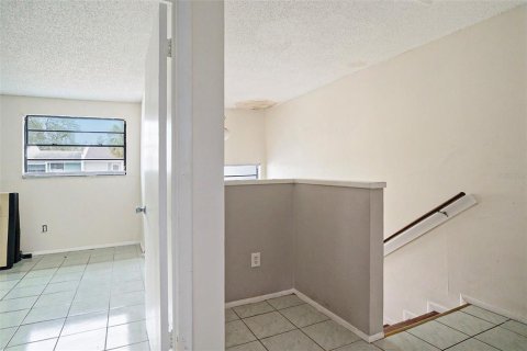 Townhouse in Tampa, Florida 2 bedrooms, 99.31 sq.m. № 1413258 - photo 8