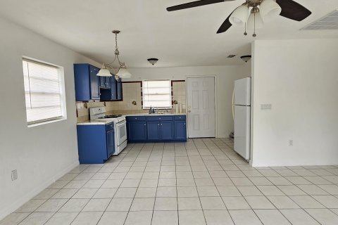 Villa ou maison à vendre à Okeechobee, Floride: 4 chambres, 93.65 m2 № 1017998 - photo 10