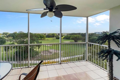 Copropriété à vendre à Pompano Beach, Floride: 3 chambres, 129.13 m2 № 1067564 - photo 21