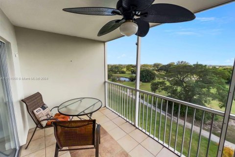 Copropriété à vendre à Pompano Beach, Floride: 3 chambres, 129.13 m2 № 1067564 - photo 22