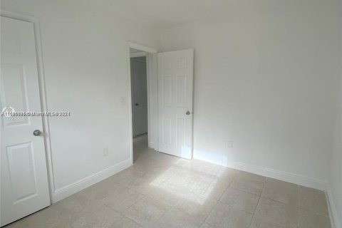 House in West Park, Florida 3 bedrooms, 112.6 sq.m. № 1067561 - photo 6