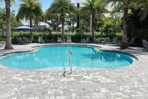 Touwnhouse à vendre à Deerfield Beach, Floride: 3 chambres, 171.13 m2 № 1331811 - photo 23