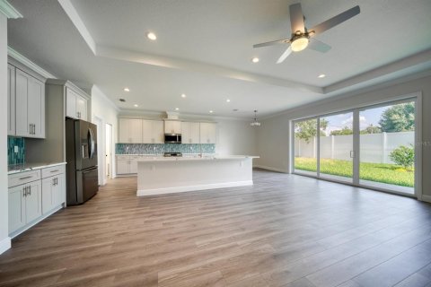 Casa en venta en Lutz, Florida, 3 dormitorios, 195.09 m2 № 1022558 - foto 3
