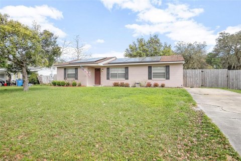 House in DeLand, Florida 3 bedrooms, 114.83 sq.m. № 1062974 - photo 3