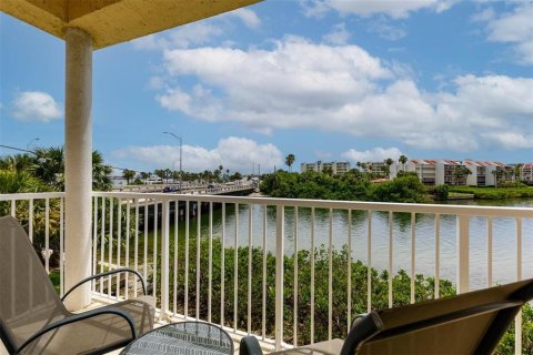 Condominio en venta en South Pasadena, Florida, 3 dormitorios, 217.58 m2 № 1414754 - foto 28