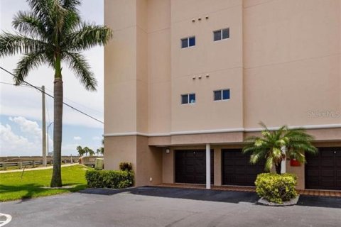 Condominio en venta en South Pasadena, Florida, 3 dormitorios, 217.58 m2 № 1414754 - foto 5