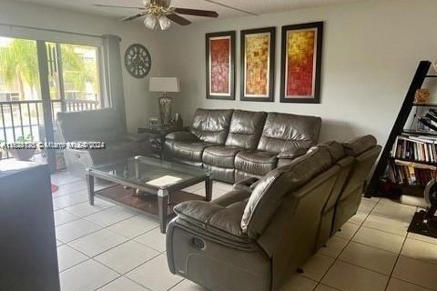 Copropriété à vendre à Miami, Floride: 2 chambres, 91.51 m2 № 1282261 - photo 2