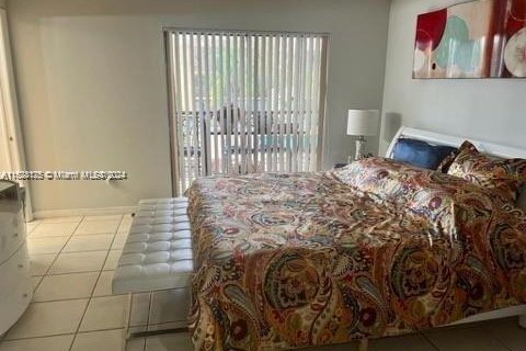 Copropriété à vendre à Miami, Floride: 2 chambres, 91.51 m2 № 1282261 - photo 11