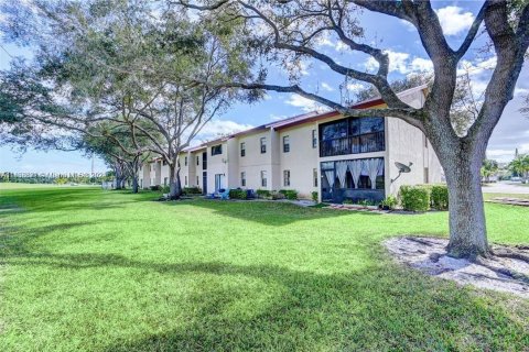 Copropriété à vendre à North Lauderdale, Floride: 3 chambres, 93.83 m2 № 1306270 - photo 8