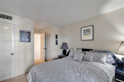 Condominio en venta en Miami Beach, Florida, 2 dormitorios, 181.62 m2 № 1047214 - foto 30