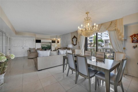 Condominio en venta en Miami Beach, Florida, 2 dormitorios, 181.62 m2 № 1047214 - foto 8