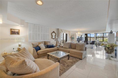 Copropriété à vendre à Miami Beach, Floride: 2 chambres, 181.62 m2 № 1047214 - photo 9