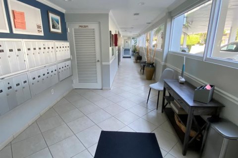 Copropriété à vendre à Deerfield Beach, Floride: 2 chambres, 90.12 m2 № 1072515 - photo 3