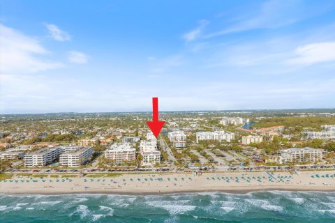 Condominio en venta en Deerfield Beach, Florida, 3 dormitorios, 191.01 m2 № 1072514 - foto 9