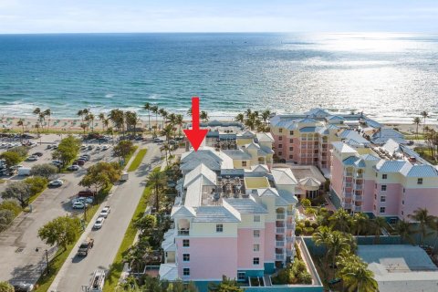 Condominio en venta en Deerfield Beach, Florida, 3 dormitorios, 191.01 m2 № 1072514 - foto 11