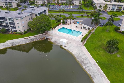 Condominio en venta en Lake Worth, Florida, 1 dormitorio, 69.12 m2 № 1073687 - foto 8