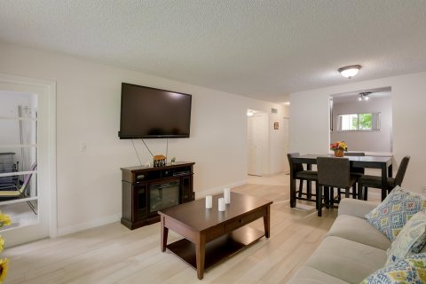 Condominio en venta en Lake Worth, Florida, 1 dormitorio, 69.12 m2 № 1073687 - foto 26