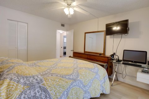 Condominio en venta en Lake Worth, Florida, 1 dormitorio, 69.12 m2 № 1073687 - foto 19