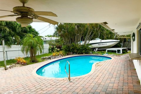 Casa en venta en Fort Lauderdale, Florida, 4 dormitorios, 180.97 m2 № 1270963 - foto 17