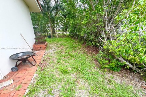 Casa en venta en Fort Lauderdale, Florida, 4 dormitorios, 180.97 m2 № 1270963 - foto 19