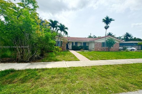 Villa ou maison à vendre à Fort Lauderdale, Floride: 4 chambres, 180.97 m2 № 1270963 - photo 2