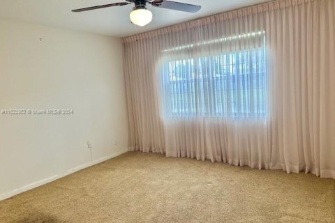 Copropriété à vendre à Sunrise, Floride: 2 chambres, 78.97 m2 № 1270959 - photo 7