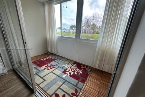 Copropriété à vendre à Sunrise, Floride: 2 chambres, 78.97 m2 № 1270959 - photo 20