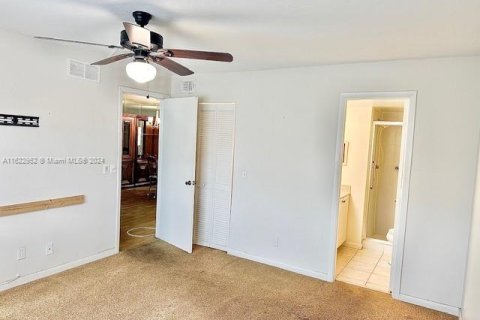 Copropriété à vendre à Sunrise, Floride: 2 chambres, 78.97 m2 № 1270959 - photo 8