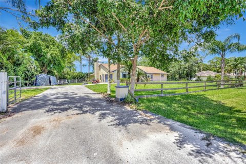 Villa ou maison à vendre à Loxahatchee Groves, Floride: 3 chambres, 208.38 m2 № 1236775 - photo 3