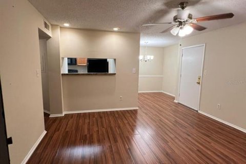 Condominio en venta en Orlando, Florida, 1 dormitorio, 65.03 m2 № 1030572 - foto 3