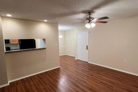 Condominio en venta en Orlando, Florida, 1 dormitorio, 65.03 m2 № 1030572 - foto 2