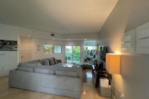 Copropriété à vendre à Miami, Floride: 2 chambres, 138.42 m2 № 1370357 - photo 10