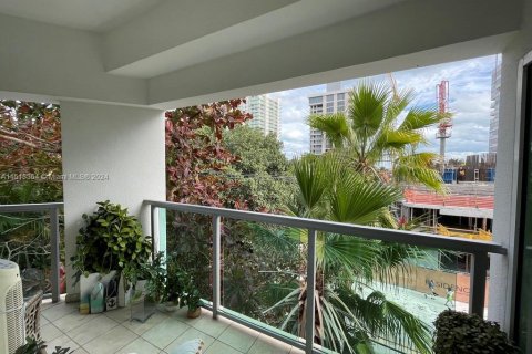 Condo in Miami, Florida, 2 bedrooms  № 1370357 - photo 29