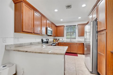Casa en venta en Davie, Florida, 5 dormitorios, 228.54 m2 № 1072849 - foto 13