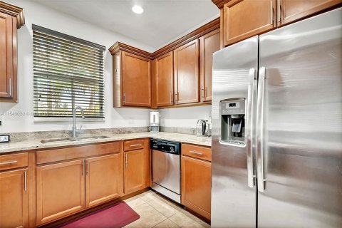 Casa en venta en Davie, Florida, 5 dormitorios, 228.54 m2 № 1072849 - foto 15