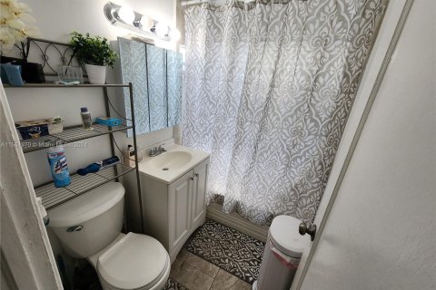 Купить кондоминиум в Майами, Флорида 2 спальни, 79.43м2, № 1077199 - фото 11