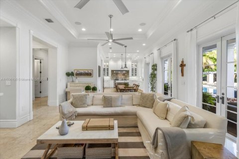Villa ou maison à vendre à Pinecrest, Floride: 8 chambres, 738.94 m2 № 1033126 - photo 20