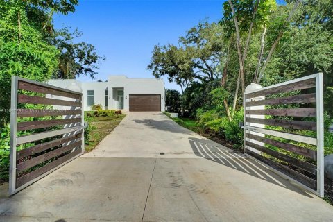 Villa ou maison à vendre à Fort Lauderdale, Floride: 5 chambres, 197.6 m2 № 1238906 - photo 2