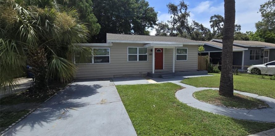 Casa en Saint Petersburg, Florida 4 dormitorios, 105.91 m2 № 1352282