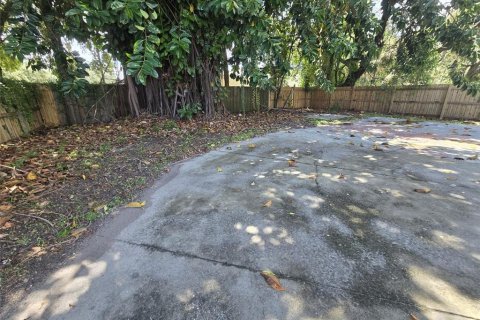 Casa en venta en Saint Petersburg, Florida, 4 dormitorios, 105.91 m2 № 1352282 - foto 10