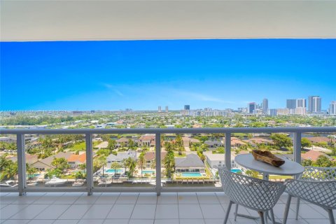 Condominio en venta en Aventura, Florida, 2 dormitorios, 142.14 m2 № 1234923 - foto 23