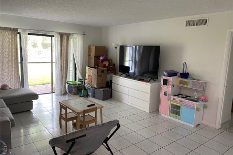 Condo in Weston, Florida, 2 bedrooms  № 1226768 - photo 7