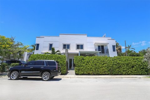 Touwnhouse à vendre à Fort Lauderdale, Floride: 3 chambres, 161.65 m2 № 1293911 - photo 1