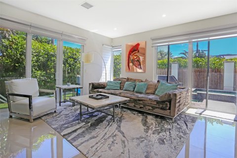 Adosado en venta en Fort Lauderdale, Florida, 3 dormitorios, 161.65 m2 № 1293911 - foto 22