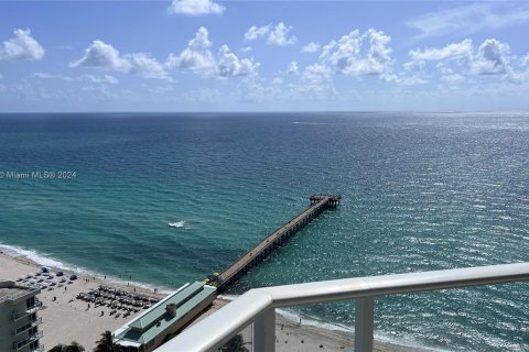 Condo in Sunny Isles Beach, Florida, 3 bedrooms  № 1293561 - photo 9