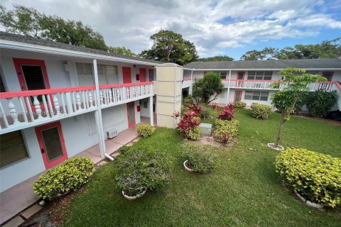 Copropriété à vendre à Deerfield Beach, Floride: 1 chambre, 54.35 m2 № 1272827 - photo 1